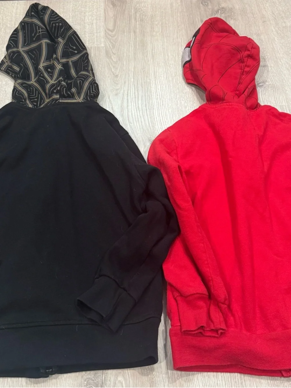 GUC Marvel | Spiderman Classic + No Way Home | Zip Hoodie | Sz Small | Set of 2